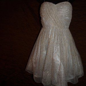 Party DRESS Short White With Gold Splatter BY MORGAN&CO SIZE 5/6 USED4PHOTOS